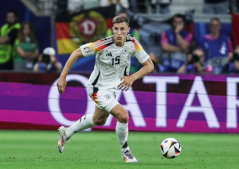 多特蒙德：施洛特贝克去留待定，埃姆雷·詹续约迎曙光